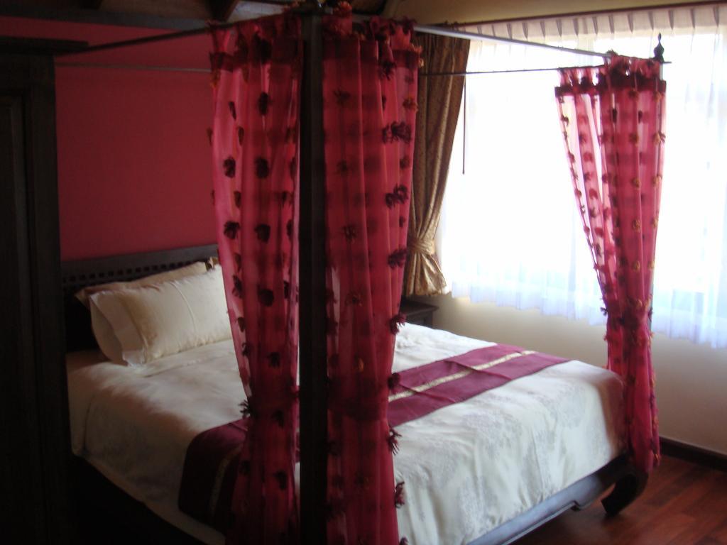 Sunset Apartment Phuket Patong Esterno foto