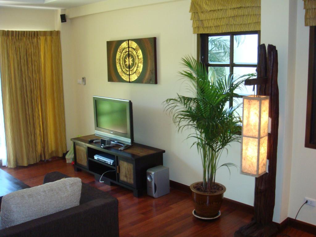 Sunset Apartment Phuket Patong Esterno foto